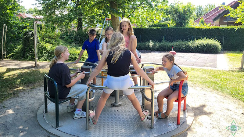 Kinder spielen auf dem Spielplatz. Foto:&nbsp; Doris Matuszewski